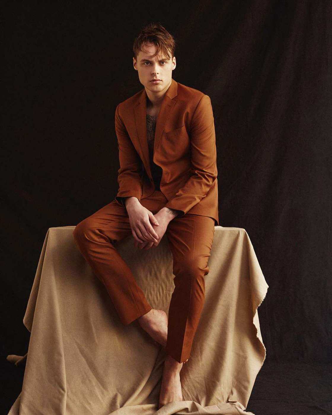 Who is the richest single man in the world? Who is the richest single man in the world?