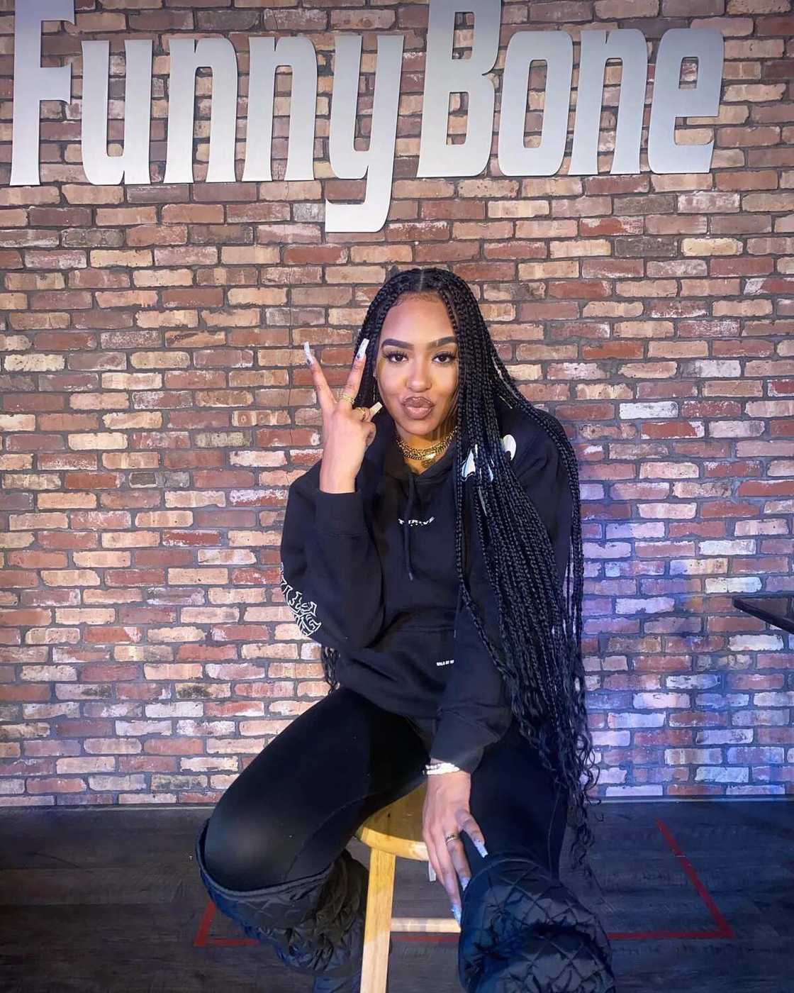 B Simone’s net worth B Simone’s net worth