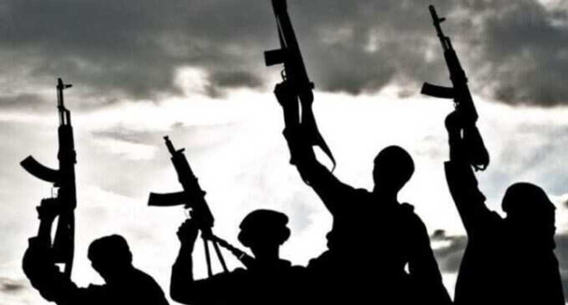 Shaded picture of of unknown gunmen Shaded picture of of unknown gunmen