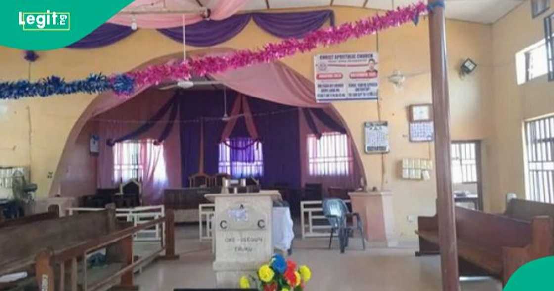 Man laments over video of Kwara church members scampering for safety.