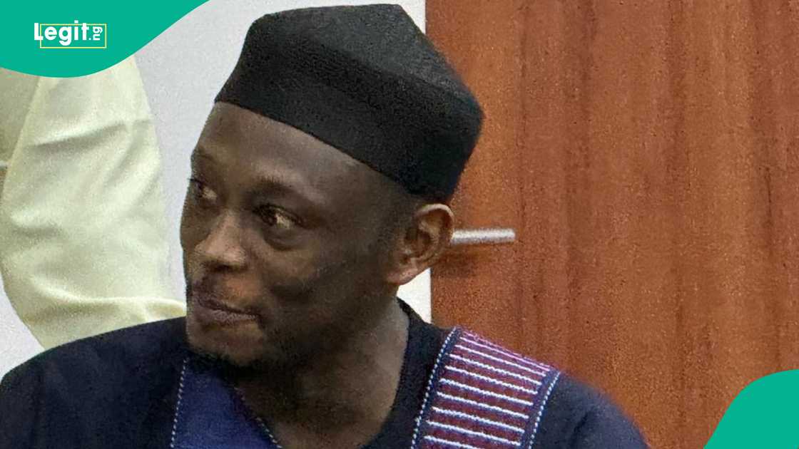 Dan Atiku Abubakar ya koma jam'iyyar APC Dan Atiku Abubakar ya koma jam'iyyar APC