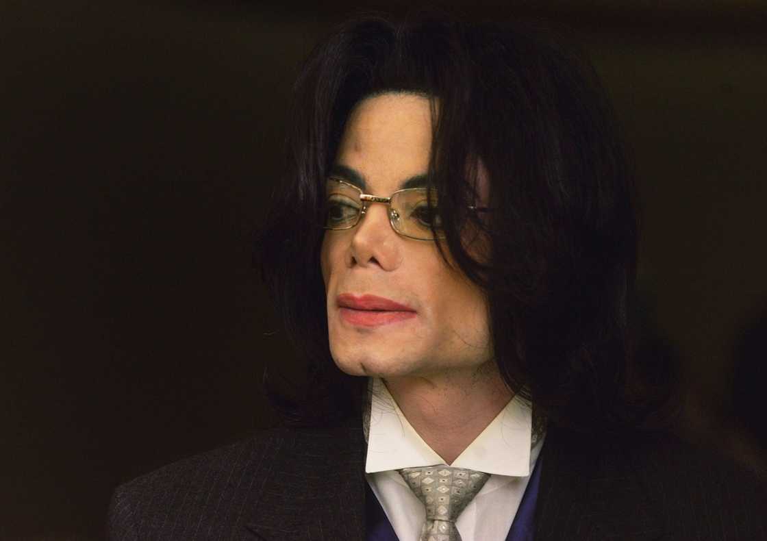 Michael Jackson appears outside the courtroom at the Santa Maria Courthouse during a break in his trial