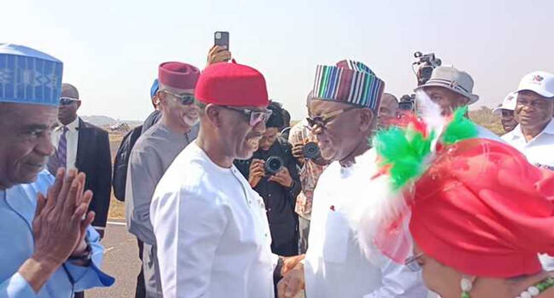 Ortom da Okowa a Makurdi.