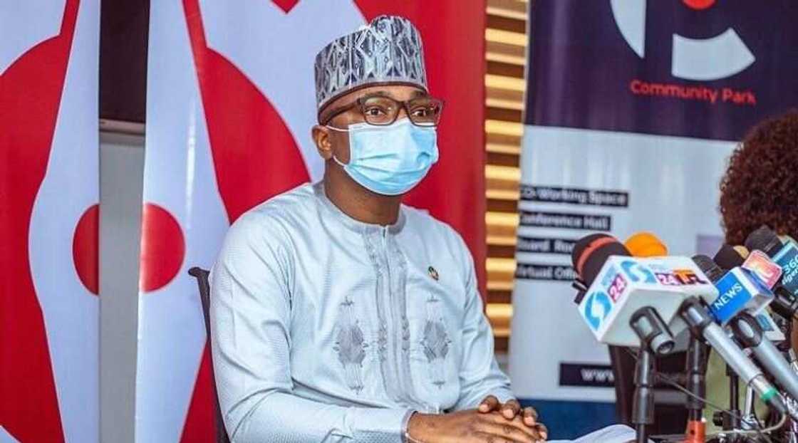 How possible? The dilemma of building a new Nigeria by Hamzat Lawal How possible? The dilemma of building a new Nigeria by Hamzat Lawal