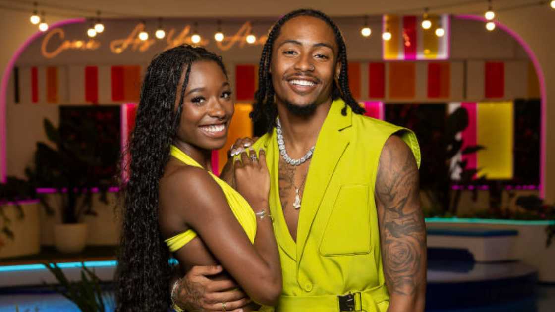 Serena Page and Kordell Beckham in Love Island Season 6.
