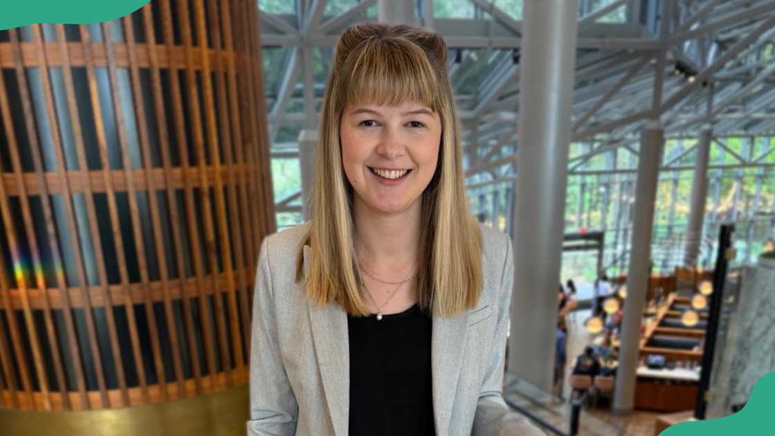 Kaelynn Partlow at a restaurant