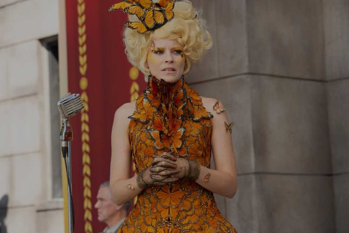 Elizabeth Banks on the set of the film "The Hunger Games: Catching Fire". Elizabeth Banks on the set of the film "The Hunger Games: Catching Fire".