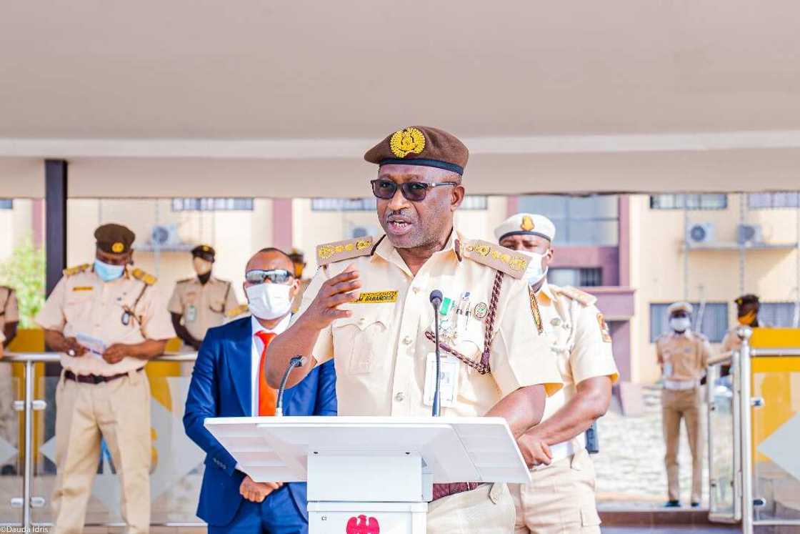 Immigration Dragged Mercilessly for Saying Nigerians Relocating Abroad could ‘End up in Modern Slavery’ Immigration Dragged Mercilessly for Saying Nigerians Relocating Abroad could ‘End up in Modern Slavery’