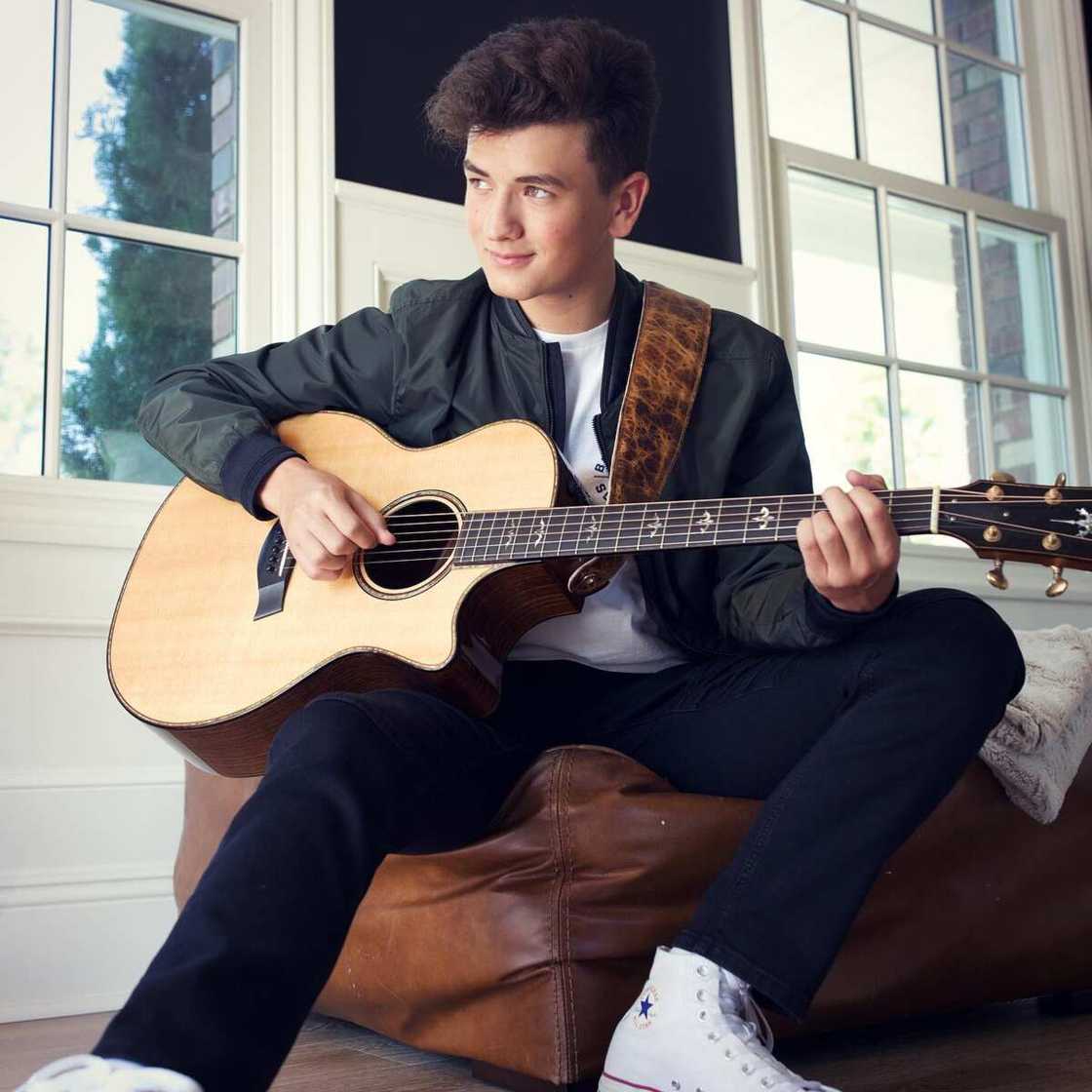 What does Mark Bontempo do? What does Mark Bontempo do?