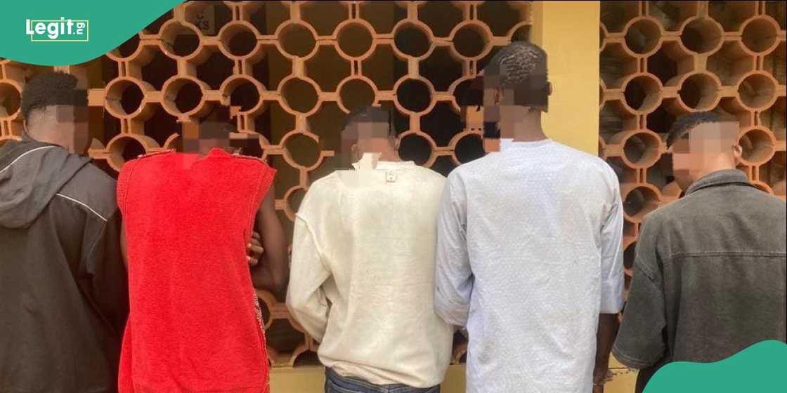Police operatives display cash recovered during investigations into the kidnapping case.