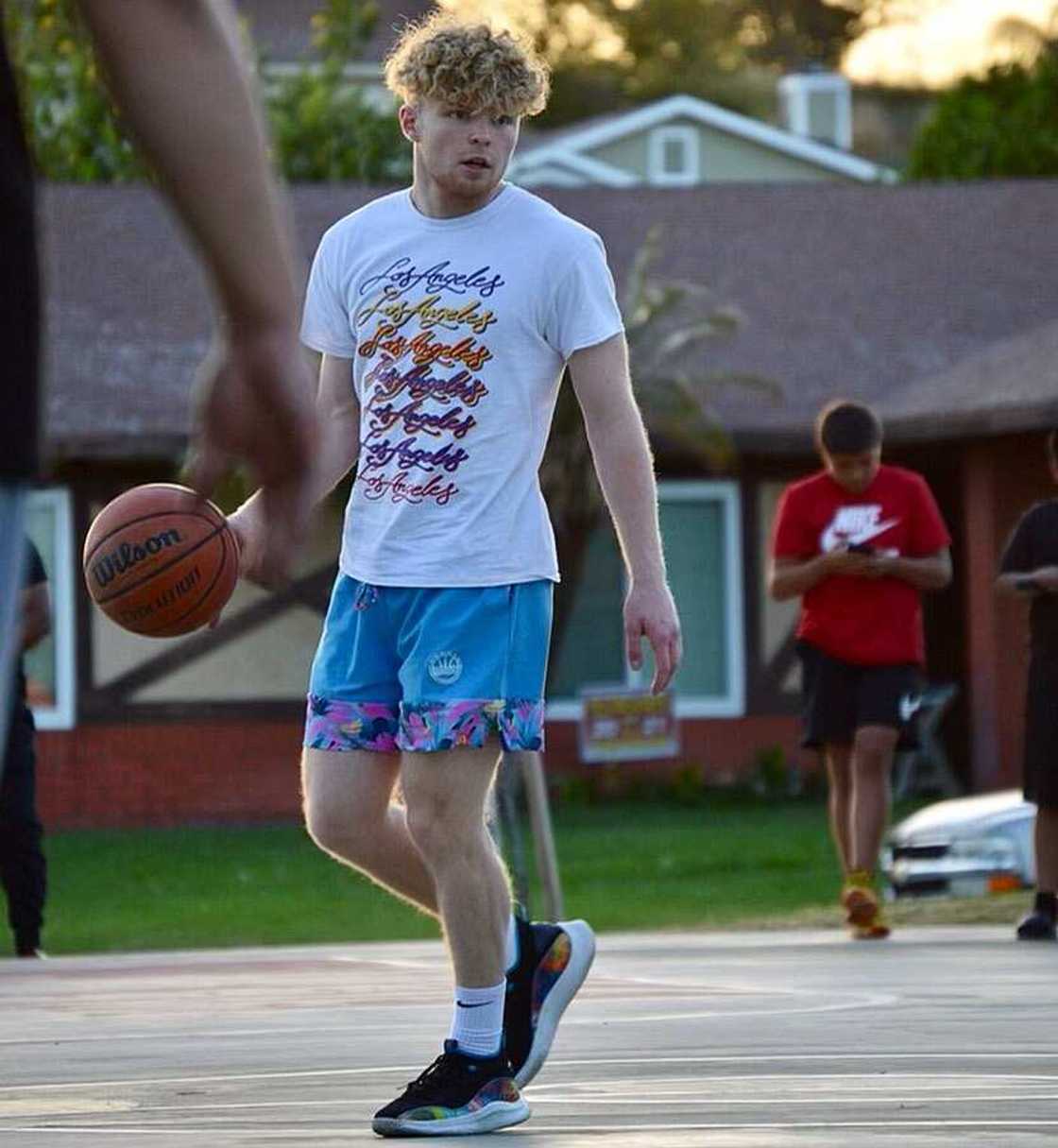 how tall is Tristan Jass how tall is Tristan Jass