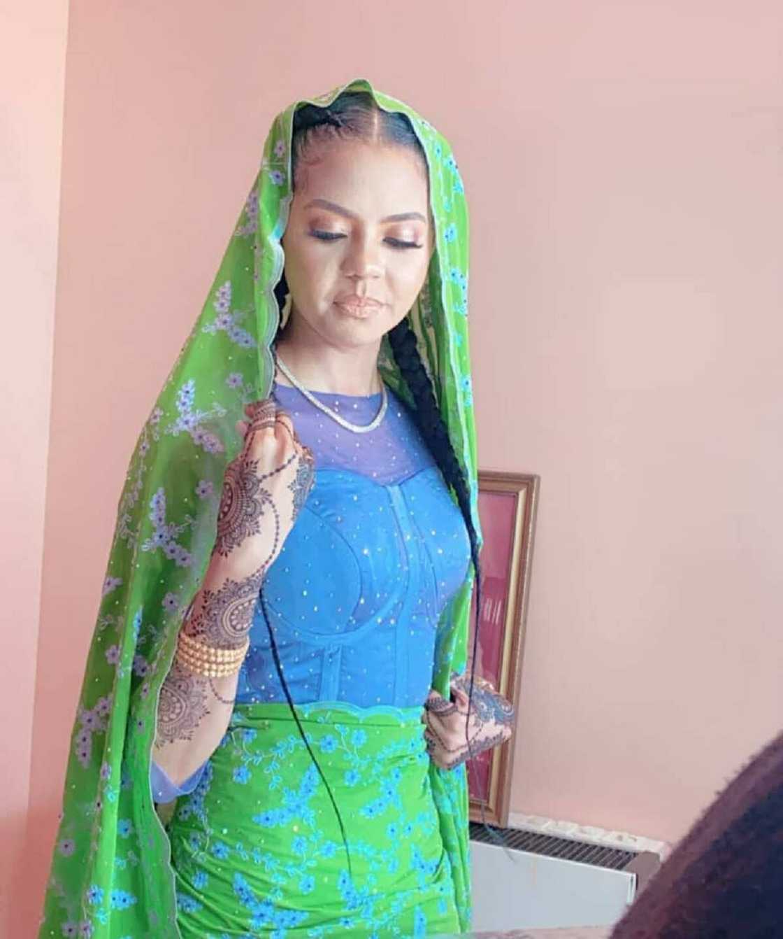 Hotuna: Ƴar Indimi za ta auri biloniyan ɗan sarki, Malik Ado-Ibrahim Hotuna: Ƴar Indimi za ta auri biloniyan ɗan sarki, Malik Ado-Ibrahim