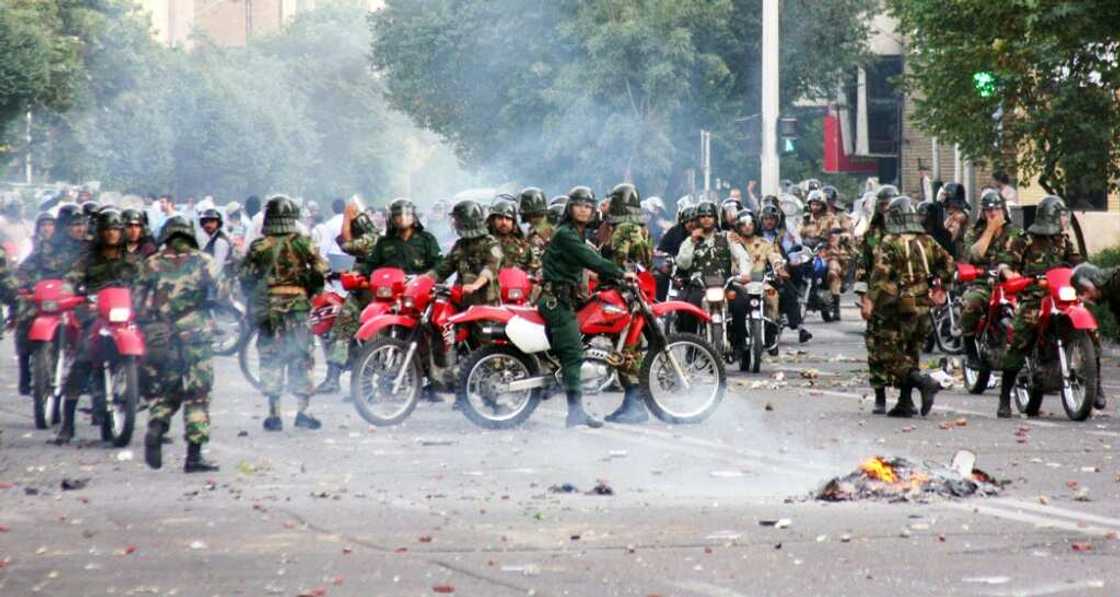 UN rights experts say more than 400 people may have been killed UN rights experts say more than 400 people may have been killed