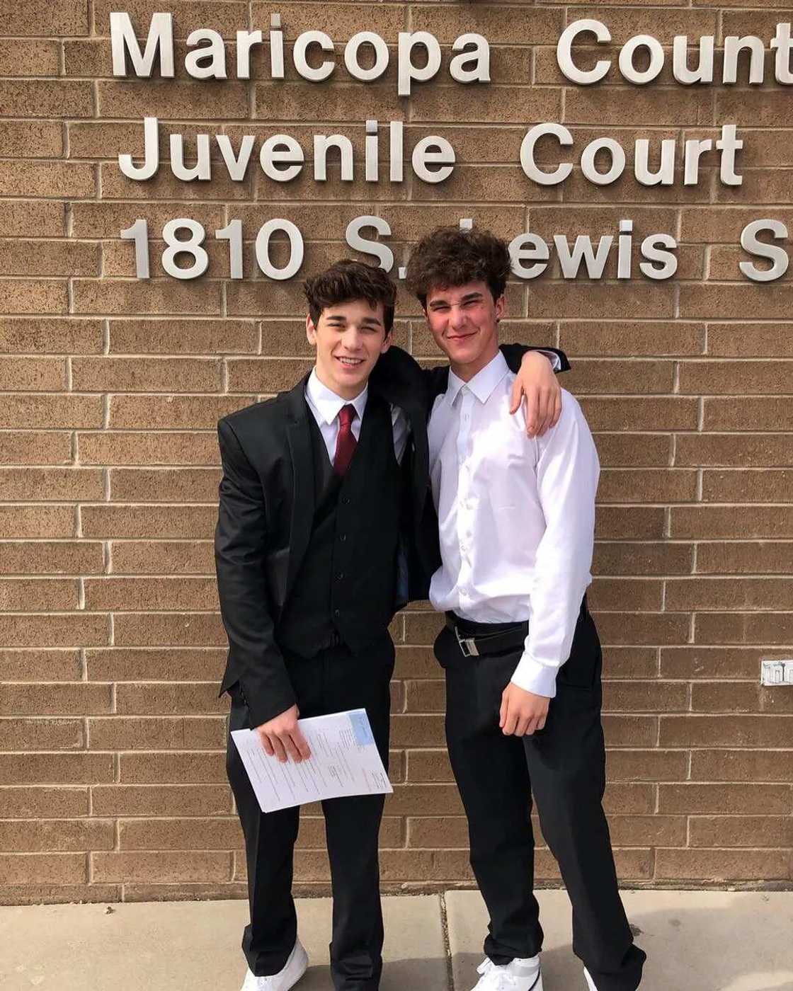 Hunter Rowland’s biography Hunter Rowland’s biography