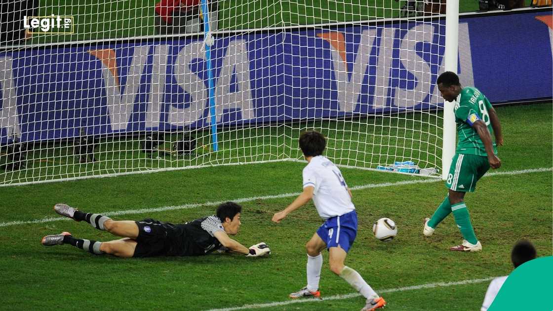 Super Eagles, Nigeria, Yakubu Aiyegbeni, South Korea, Africa, Football.