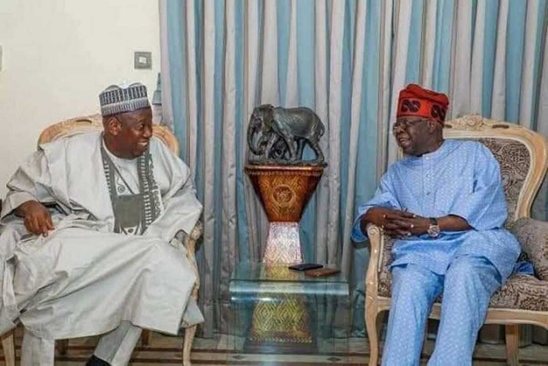 Tinubu d Ganduje.