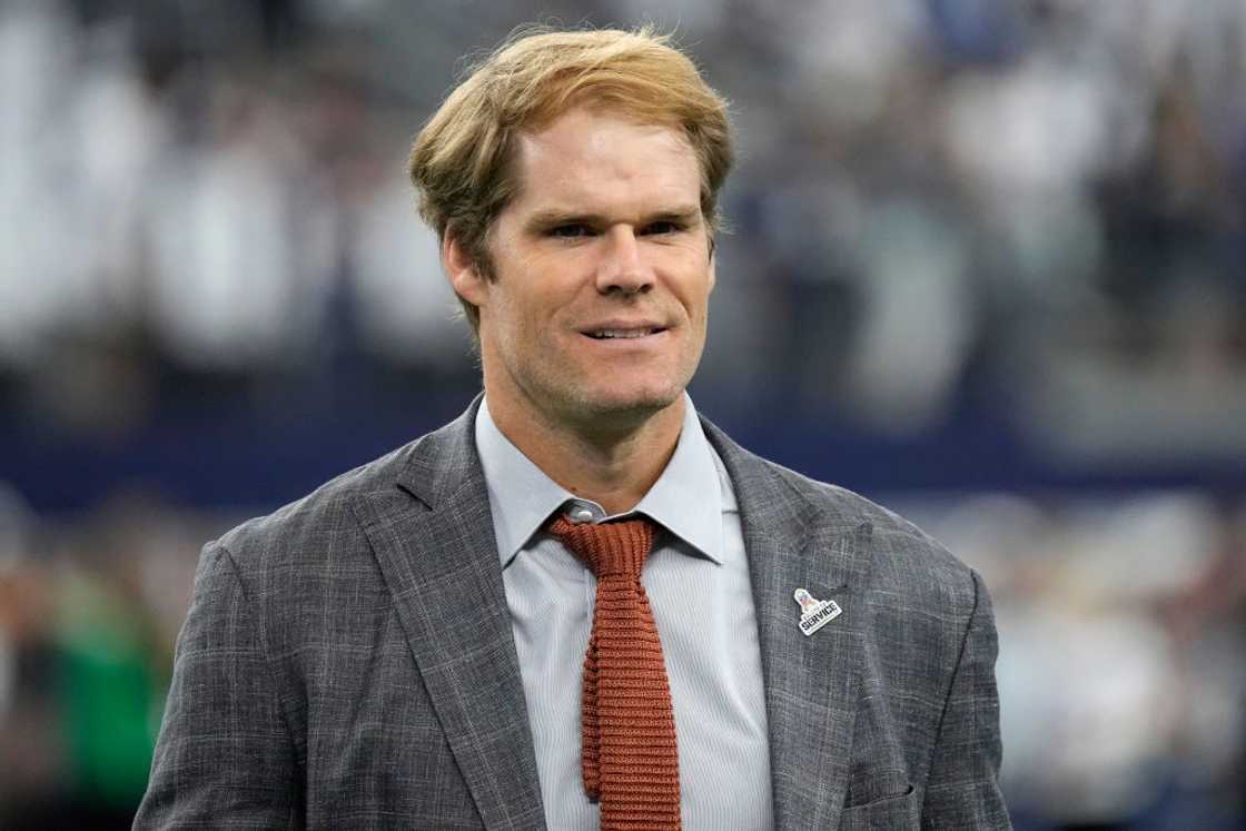 Greg Olsen in Arlington, Texas.