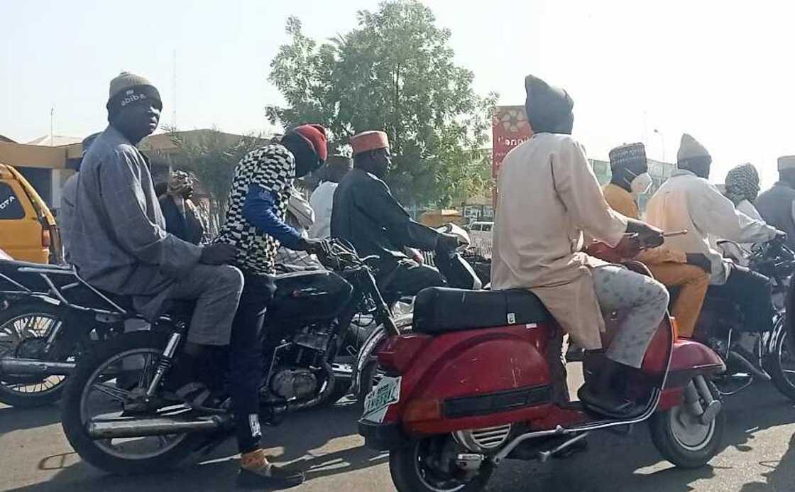 Kano: Kasuwar 'yan achaba ta bude, suna karakaina a tituna yayin yajin aikin 'yan sahu Kano: Kasuwar 'yan achaba ta bude, suna karakaina a tituna yayin yajin aikin 'yan sahu