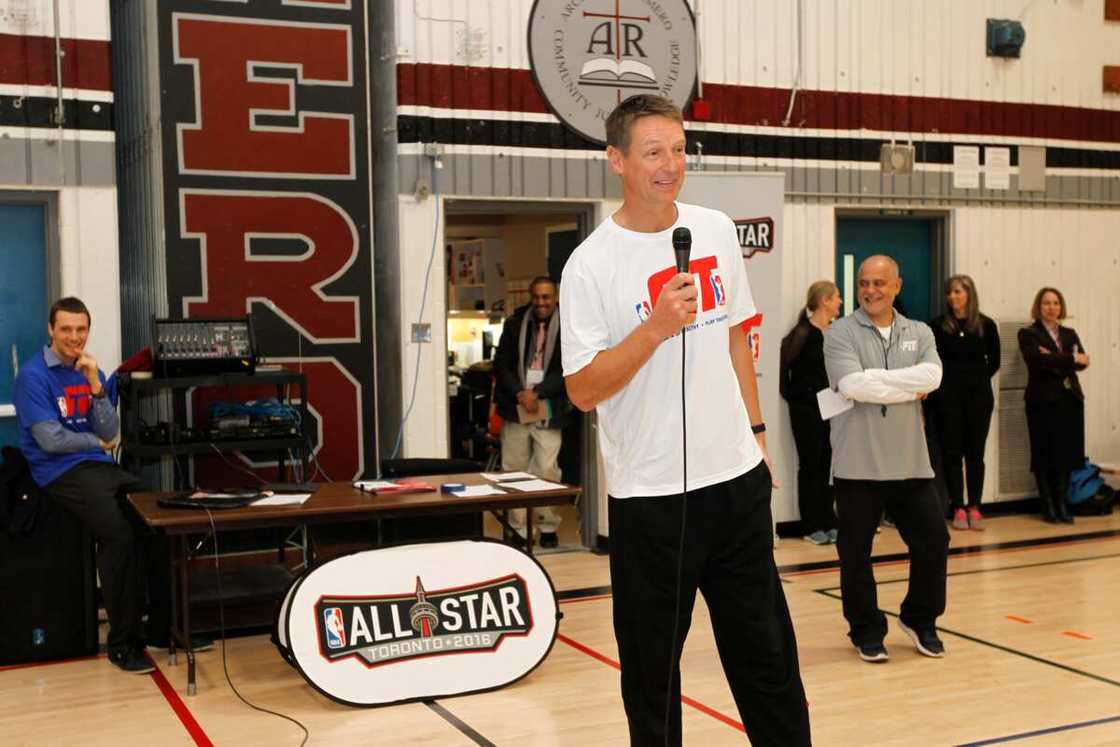 Detlef Schrempf addresses the children During the NBA All-Star Fit Celebration as part of the 2016 All-Star Weekend Detlef Schrempf addresses the children During the NBA All-Star Fit Celebration as part of the 2016 All-Star Weekend