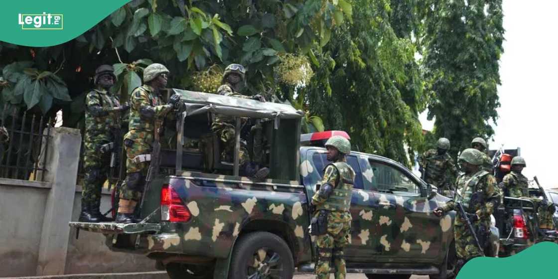 Sojojin Najeriya. Sojojin Najeriya.