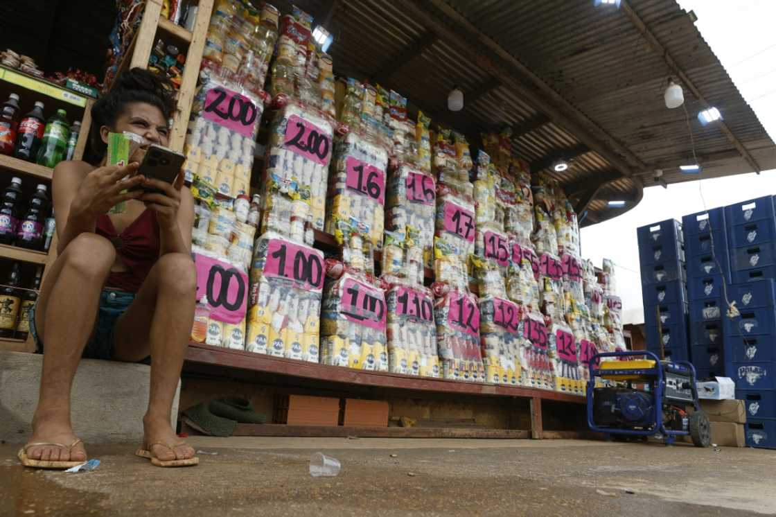 In El Dorado, groceries are priced in gold weight In El Dorado, groceries are priced in gold weight