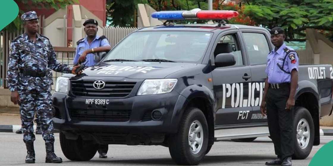 Jami'an tsaro sun dakile farmakin 'yan daba a kasuwar Yankallu da ke Filato Jami'an tsaro sun dakile farmakin 'yan daba a kasuwar Yankallu da ke Filato