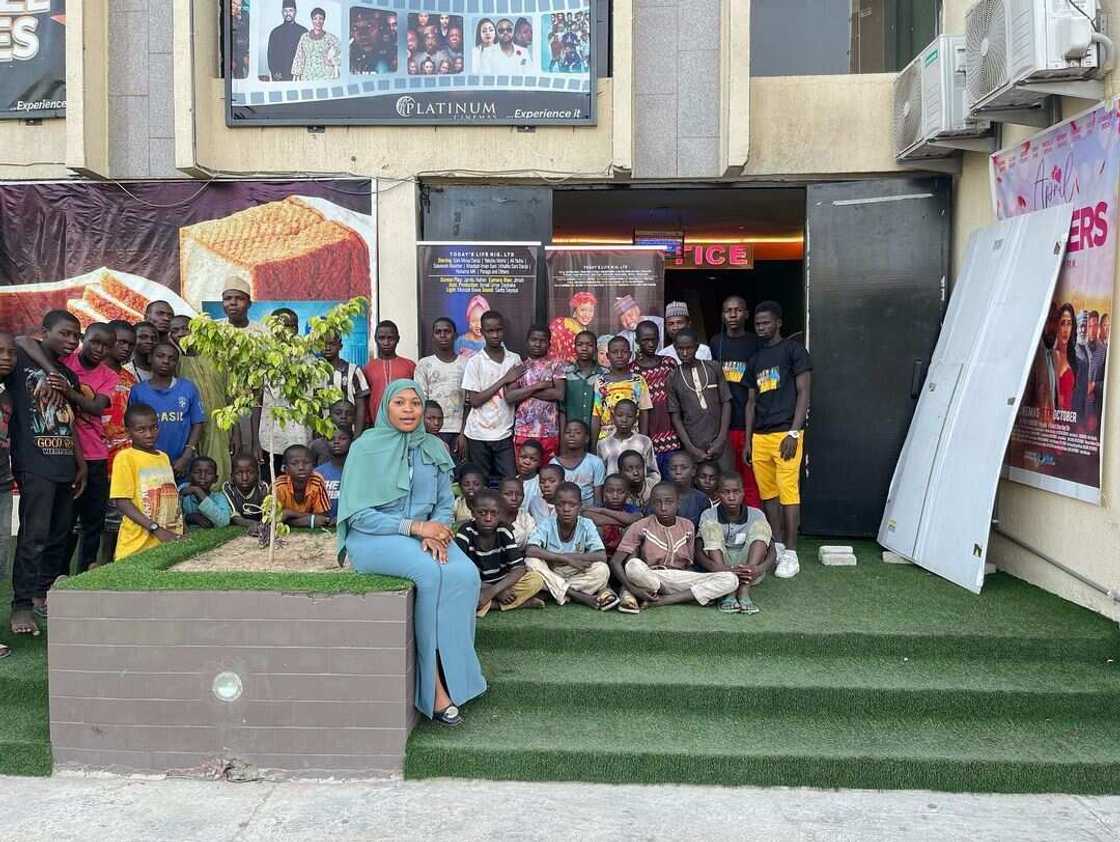 Mansurah da Almajirai Mansurah da Almajirai