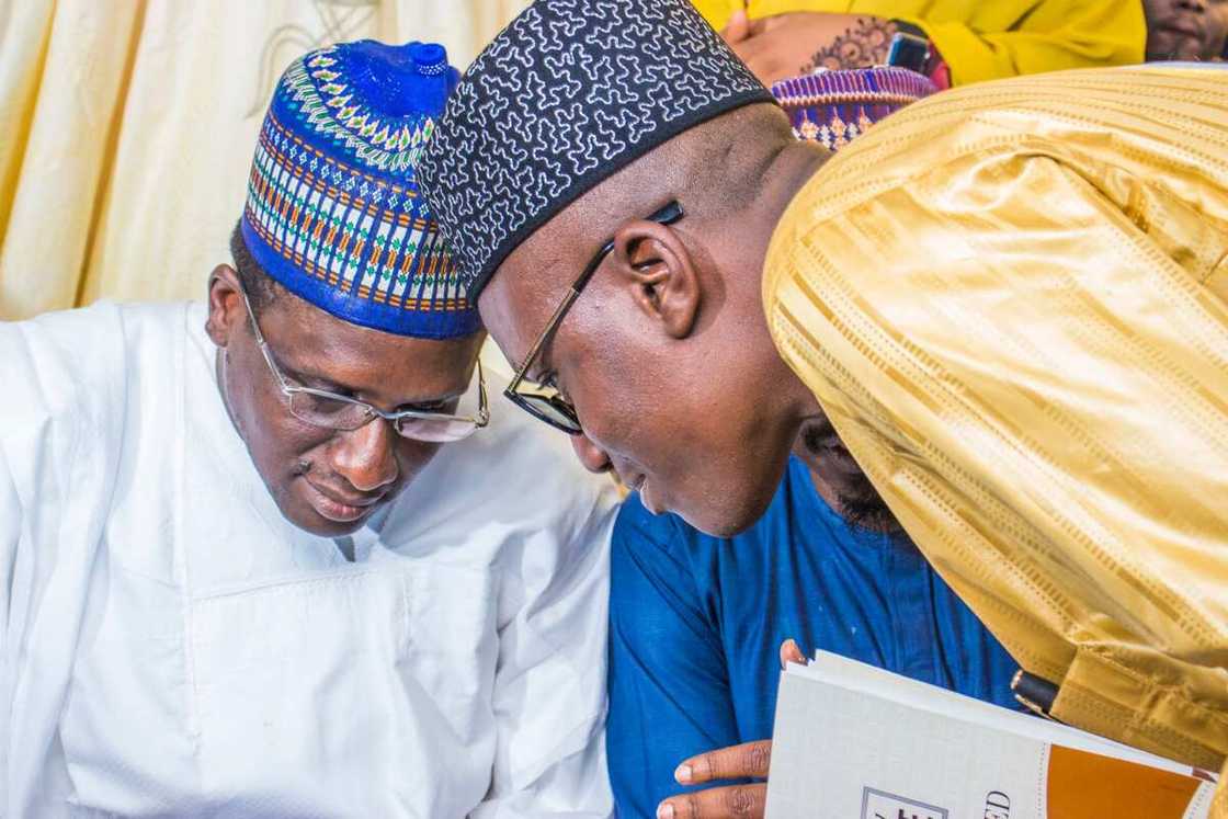 Lauyan da Suka Zama SANs Lauyan da Suka Zama SANs