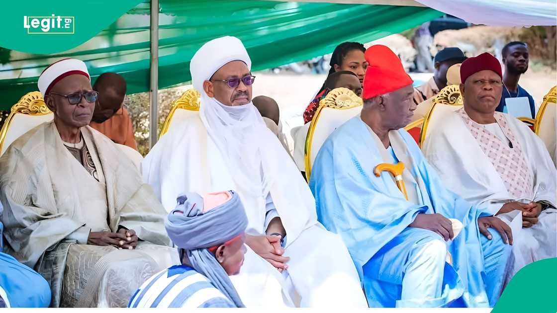 Governor Caleb Mutfwang hands over Exeed VX SUVs to Plateau State chiefs Governor Caleb Mutfwang hands over Exeed VX SUVs to Plateau State chiefs