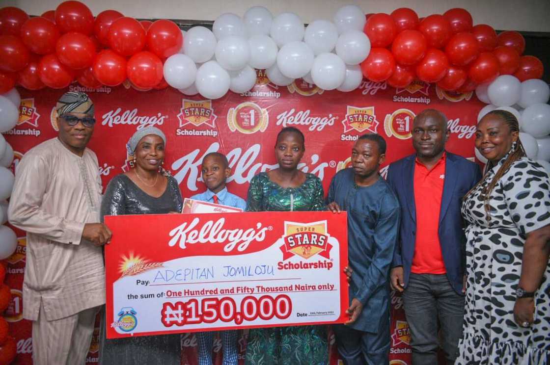 Kellogg Hosts Winners of Superstars Competition 4.0, Presents Reward Kellogg Hosts Winners of Superstars Competition 4.0, Presents Reward