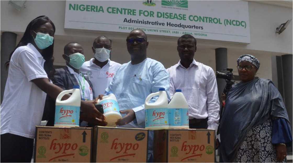 Nigerian health workers recognized as heroes after Hypo and Legit.ng special project Nigerian health workers recognized as heroes after Hypo and Legit.ng special project