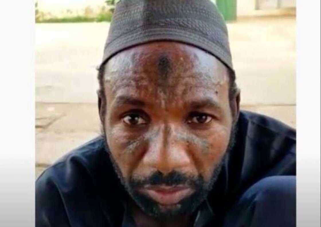 Kasurgumin shugaban 'yan bindiga ya tona asirin 'yan uwansa 'yan ta'adda Kasurgumin shugaban 'yan bindiga ya tona asirin 'yan uwansa 'yan ta'adda