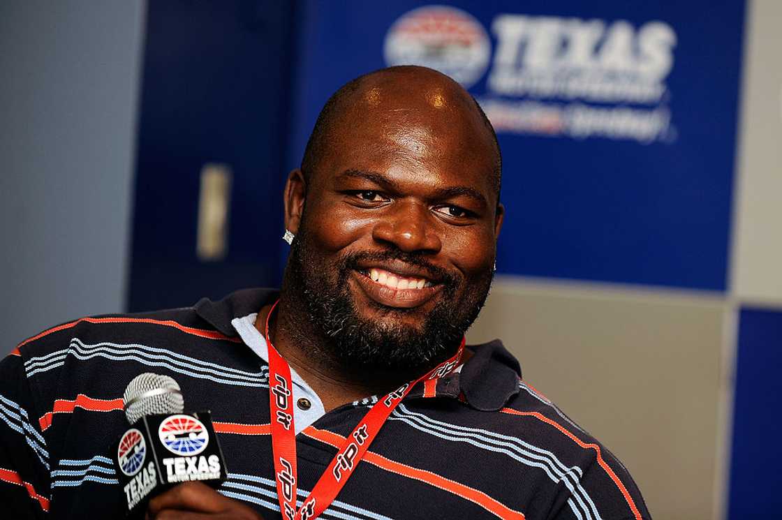 Dallas Cowboys guard Leonard Davis at Texas Motor Speedway