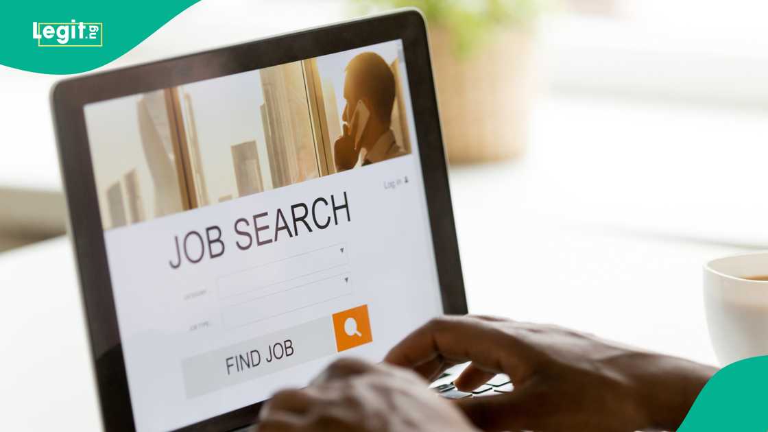 Master the step-by-step guide to formatting your CV for public sector roles and passing keyword screening.