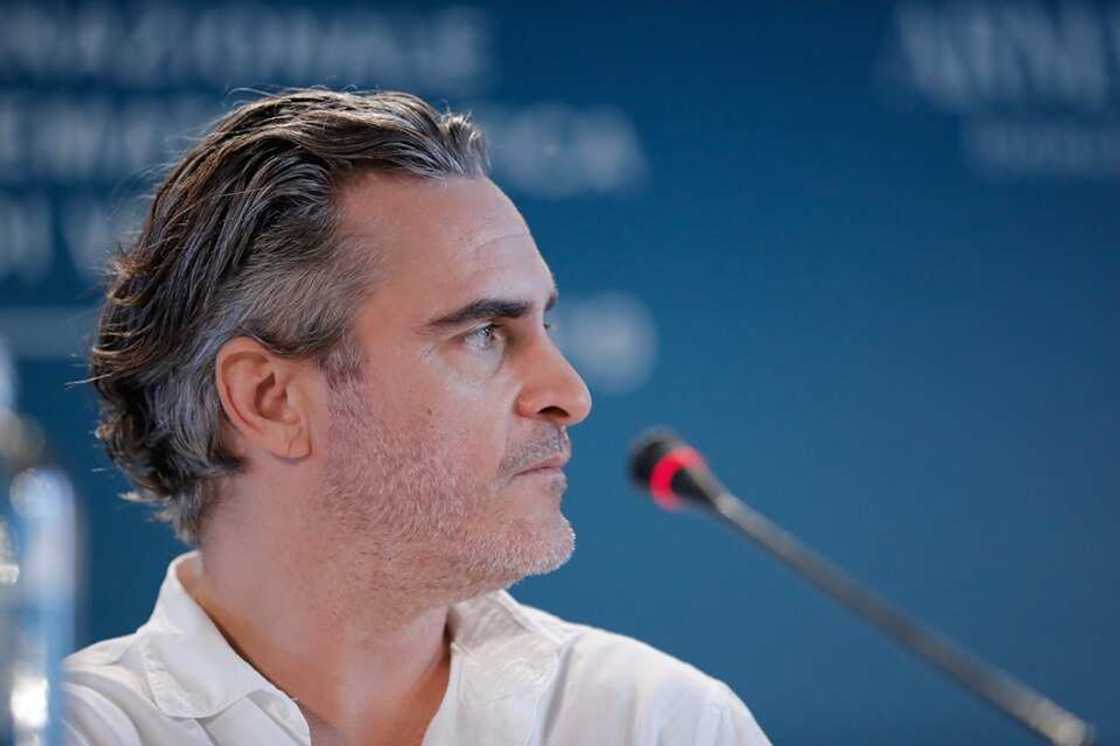 joaquin phoenix net worth