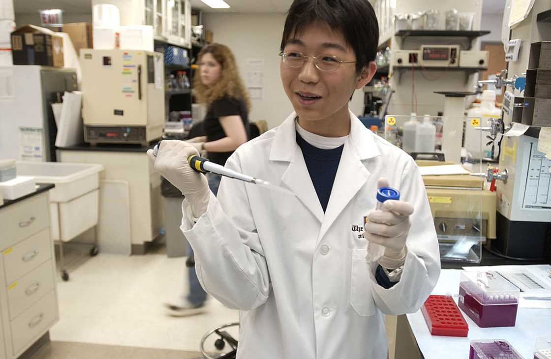 Sho Yano in the DNA repair lab of Dr. Doug Bishop in Chicago, Illinois. Sho Yano in the DNA repair lab of Dr. Doug Bishop in Chicago, Illinois.