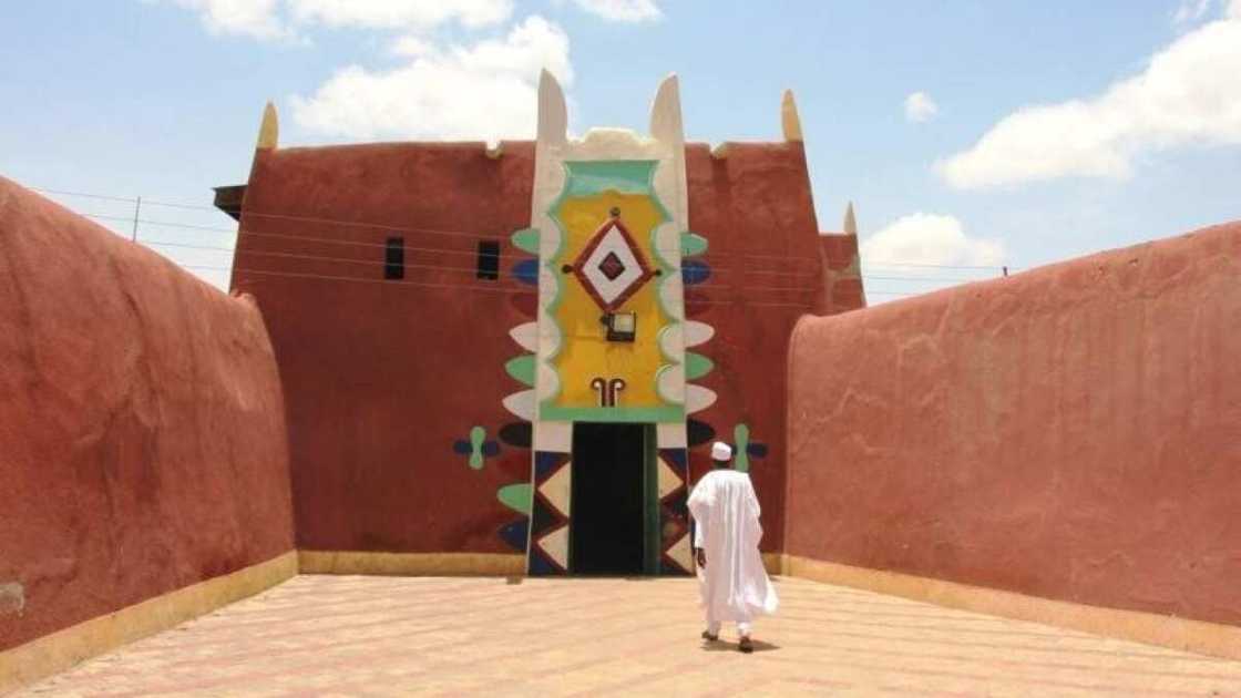 Gwamnan Katsina ya bayyana abin da yasa gwamnati ta garkame fadar masarautar Daura