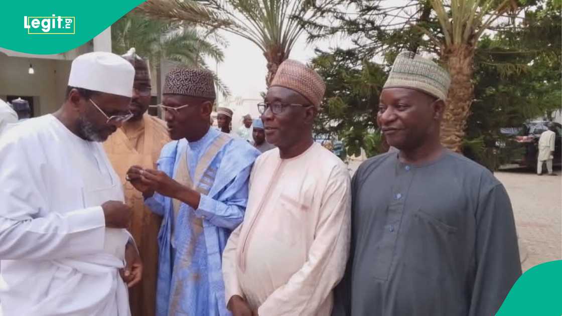 Sabo Muhammad Nakudu ya ce zai bar Najeriya idan APC ta ci zabe a Jigawa. Sabo Muhammad Nakudu ya ce zai bar Najeriya idan APC ta ci zabe a Jigawa.