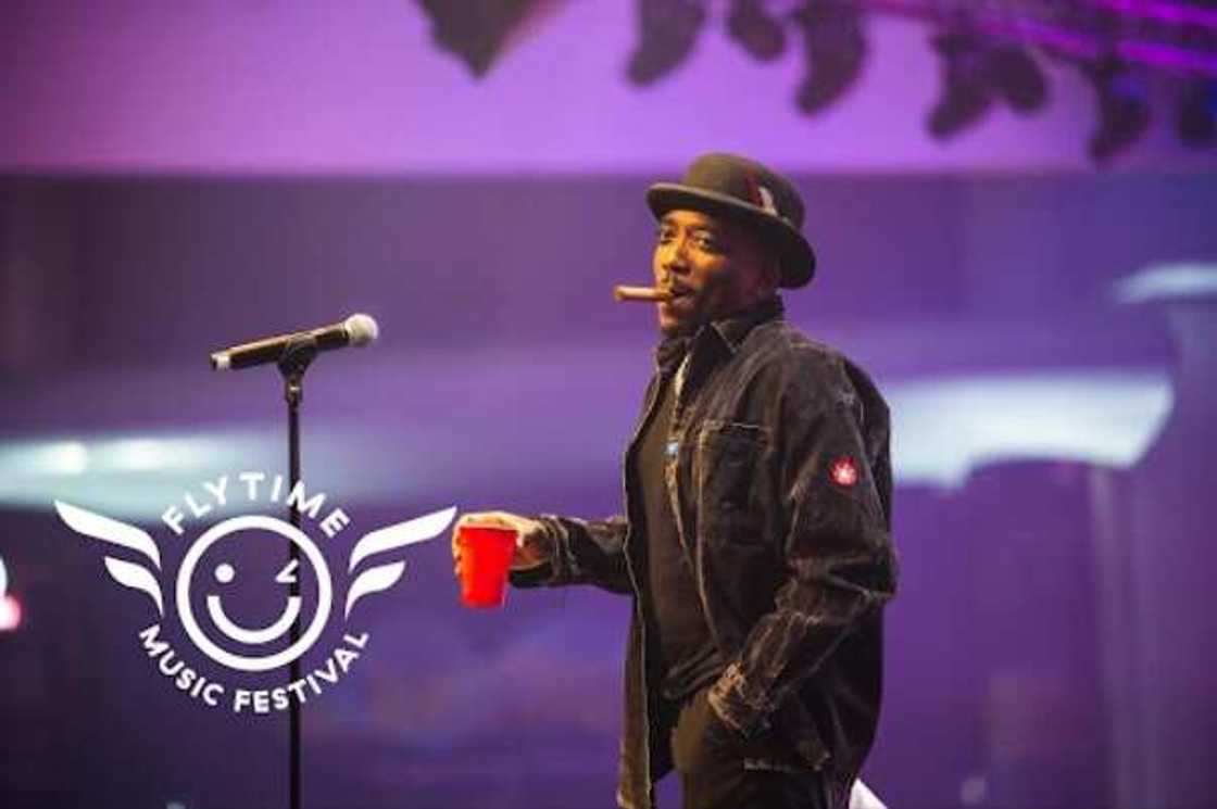 Flytime Music Festival Day 2: Ne-Yo, Bovi, Flavour, Simi & Chike Thrilled Fans and Couples Flytime Music Festival Day 2: Ne-Yo, Bovi, Flavour, Simi & Chike Thrilled Fans and Couples