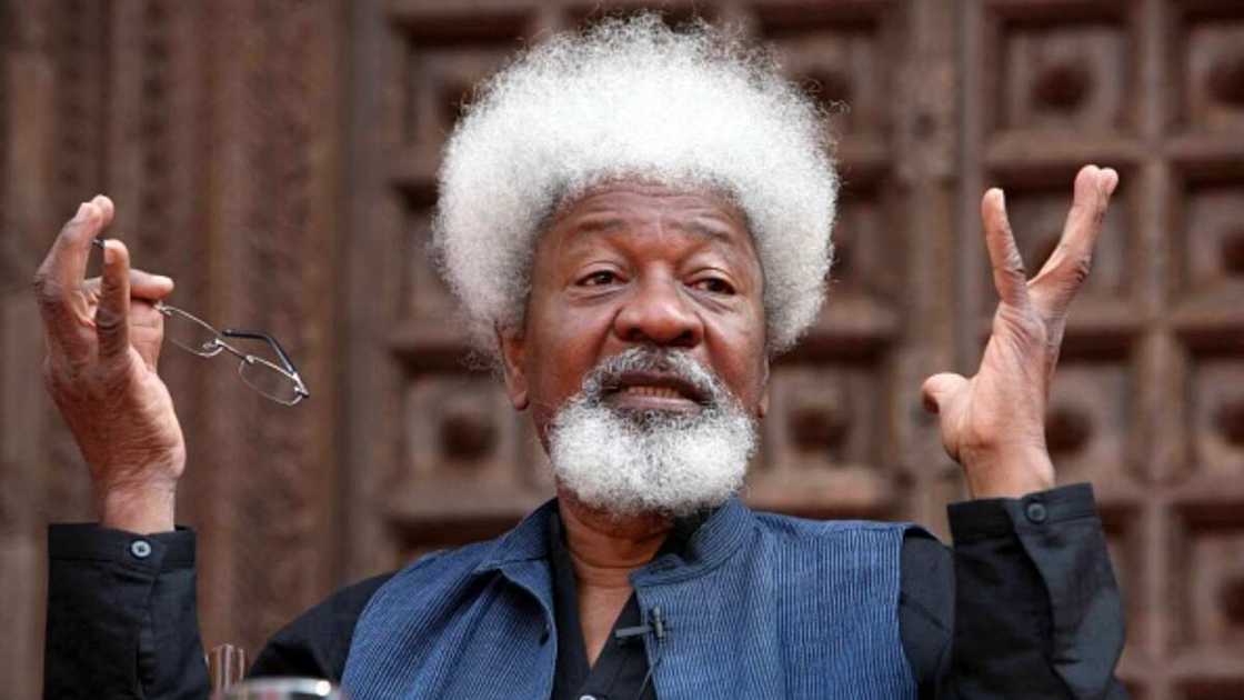 5 iconic throwback photo of Wole Soyinka as he clocks 87 5 iconic throwback photo of Wole Soyinka as he clocks 87