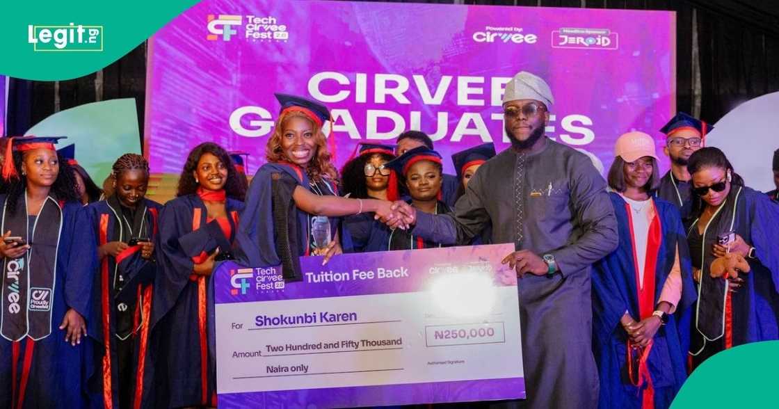 Cirvee Academy Refunds ₦250K Tuition Fee to Outstanding Graduate at Tech Cirvee Fest 2.0 Cirvee Academy Refunds ₦250K Tuition Fee to Outstanding Graduate at Tech Cirvee Fest 2.0