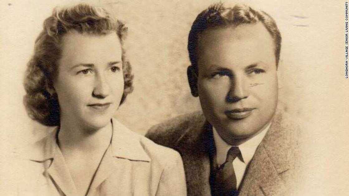 106-year-old man, 105-year-old woman named oldest couple alive by Guinness World Records 106-year-old man, 105-year-old woman named oldest couple alive by Guinness World Records
