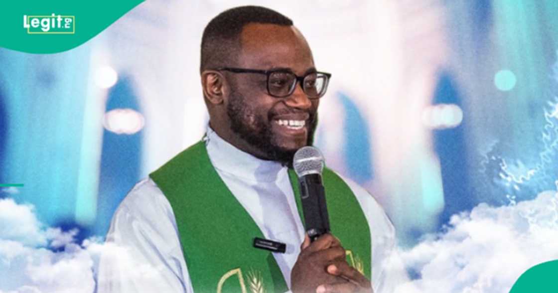 Reverend father laments over the death of three orphaned victims of Great Nigeria fire. Reverend father laments over the death of three orphaned victims of Great Nigeria fire.