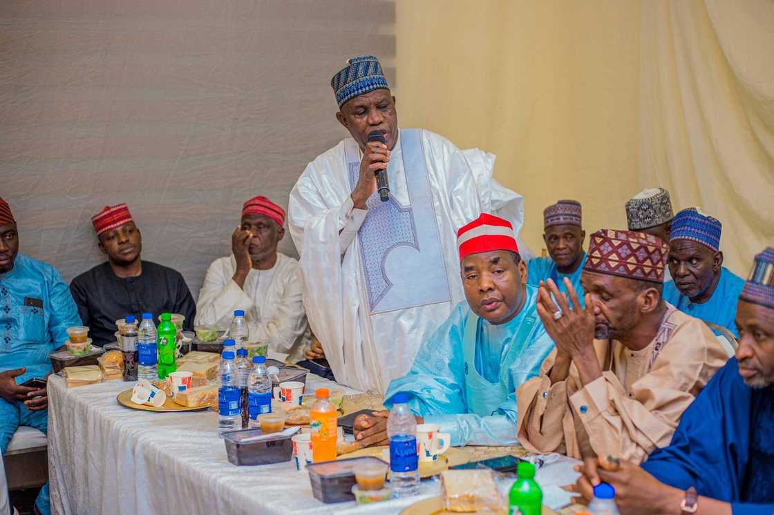 Wasu 'yan APC na bayani a taro a Kano