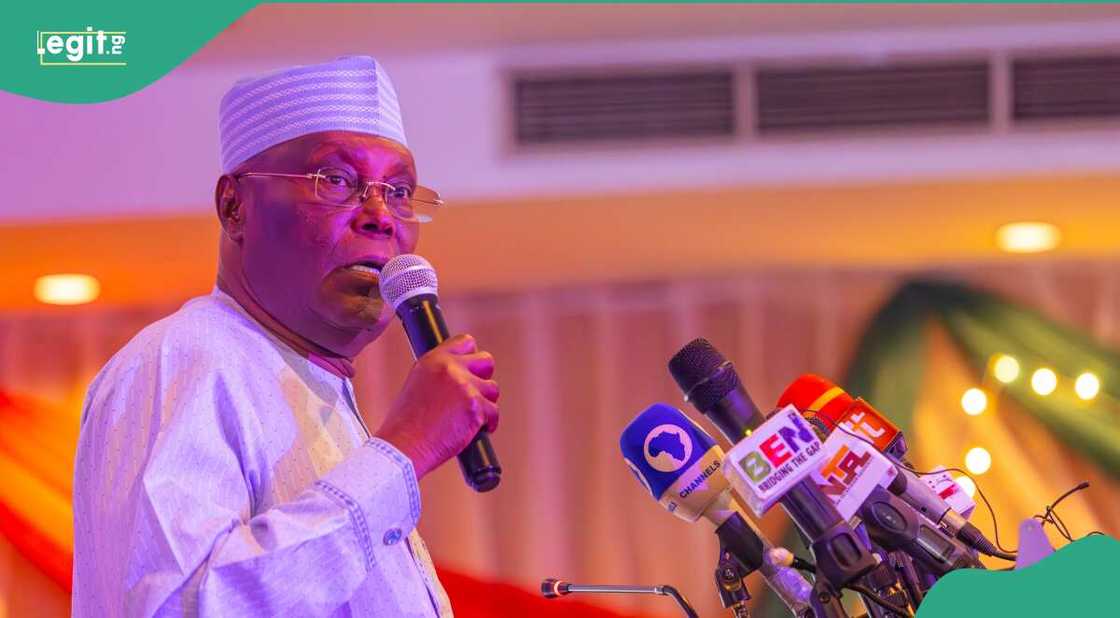 Atiku Abubakar ya zargi gwamnatin Tinubu da rufa-rufa wajen bayar da kwangilar babban titin Legas-Kalaba Atiku Abubakar ya zargi gwamnatin Tinubu da rufa-rufa wajen bayar da kwangilar babban titin Legas-Kalaba