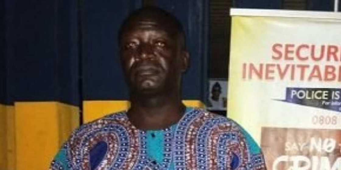 A kama fasto da ya ɗirka wa ƴar cikinsa juna biyu har sau uku A kama fasto da ya ɗirka wa ƴar cikinsa juna biyu har sau uku