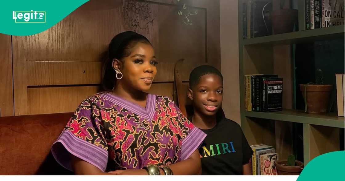 Boluwatife's mum calls out fans who call her Wizkid's wife. Boluwatife's mum calls out fans who call her Wizkid's wife.