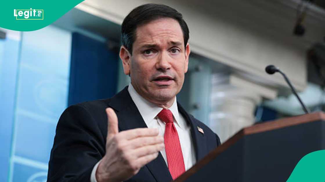 Marco Rubio yana jawabi