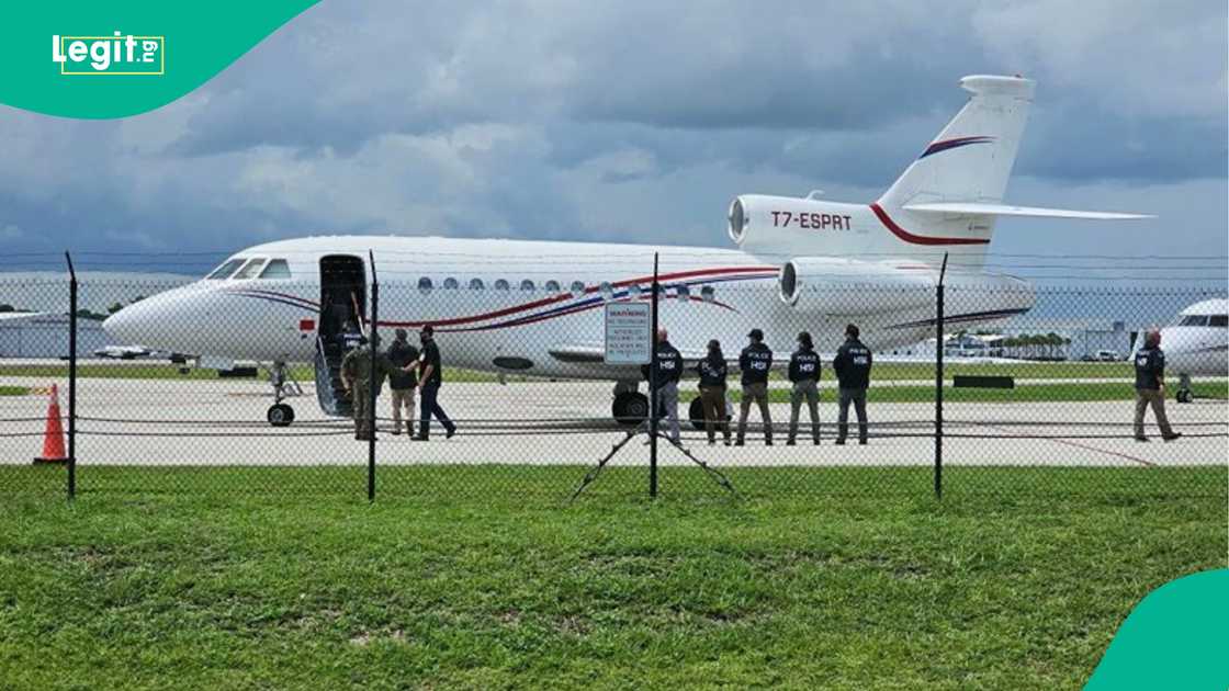 Airplane crash on commercial building, leads to two deaths Airplane crash on commercial building, leads to two deaths