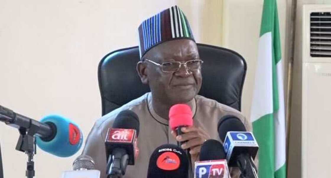 Ku Rike Bindiga Don Ku Kare Kanku Daga Fulani, Gwamna Ortom Ga 'Yan Benue Ku Rike Bindiga Don Ku Kare Kanku Daga Fulani, Gwamna Ortom Ga 'Yan Benue